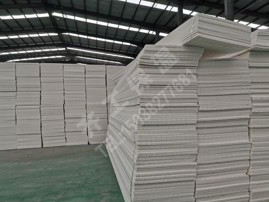 擠塑板倉儲區(qū)4