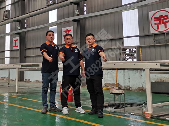 冷庫(kù)板材料的優(yōu)勢(shì)與特點(diǎn) 冷庫(kù)板材料的優(yōu)勢(shì)與特點(diǎn)