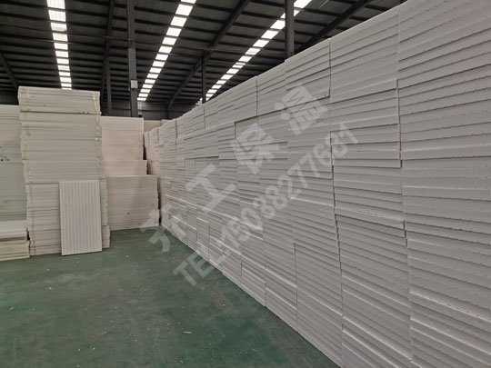 xps擠塑板待界面劑干燥后方可使用