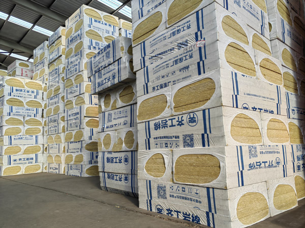 巖棉板如何辨別材料的好壞？