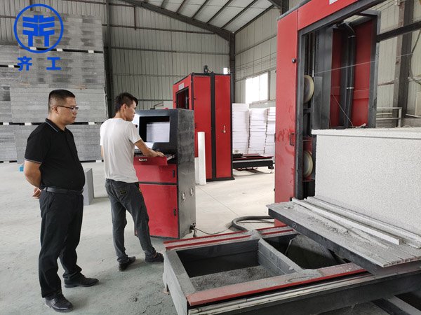 勻質(zhì)板保溫板與聚氨酯保溫板的區(qū)別是什么？