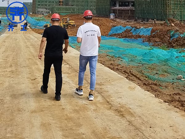 拜訪用戶(hù)工地